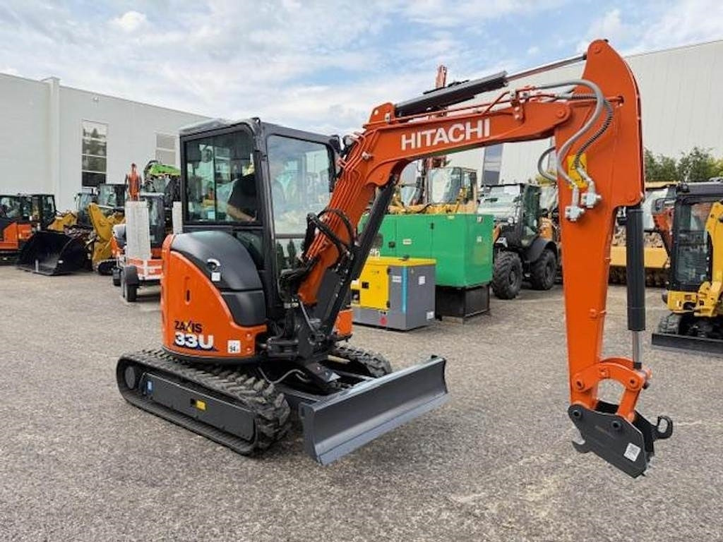 Hitachi ZX33U-6 - Mini escavadeira: foto 1 Hitachi ZX33U-6 - Mini escavadeira: foto 1