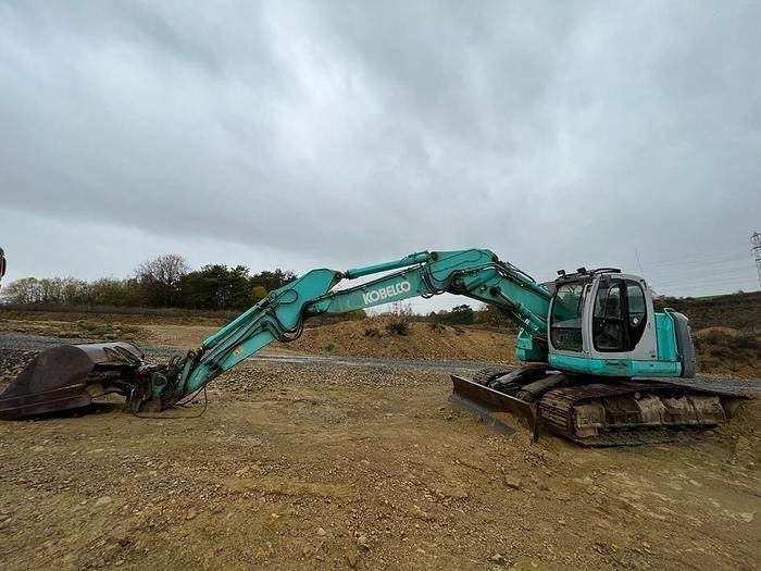 Kobelco SK235 SR - Escavadora de rastos: foto 1 Kobelco SK235 SR - Escavadora de rastos: foto 1