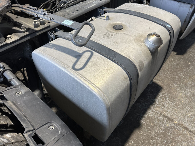 DAF 430L - Tanque de combustível para Camião: foto 3 DAF 430L - Tanque de combustível para Camião: foto 3