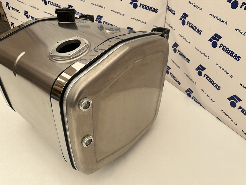 Hydraulic aluminum oil tank 250L - Tanque hidráulico para Camião: foto 3 Hydraulic aluminum oil tank 250L - Tanque hidráulico para Camião: foto 3