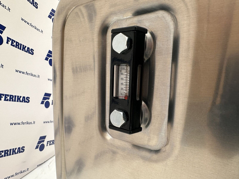 Hydraulic aluminum oil tank 250L - Tanque hidráulico para Camião: foto 4 Hydraulic aluminum oil tank 250L - Tanque hidráulico para Camião: foto 4