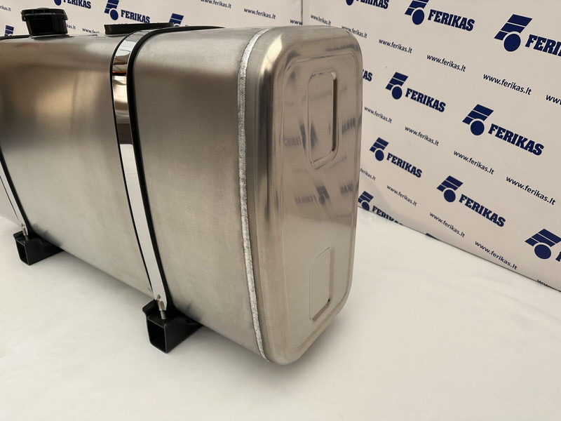 Hydraulic aluminum oil tank 250L - Tanque hidráulico para Camião: foto 2 Hydraulic aluminum oil tank 250L - Tanque hidráulico para Camião: foto 2