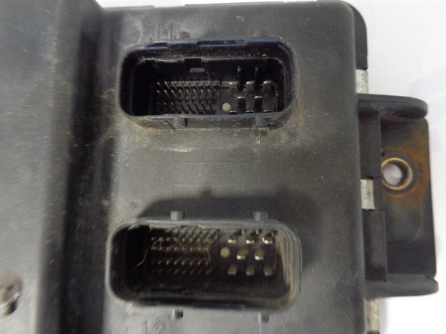 Iveco Front Frame Computer control unit 41221002 (WORLDWIDE DELIVERY) - Centralina electrónica para Camião: foto 3 Iveco Front Frame Computer control unit 41221002 (WORLDWIDE DELIVERY) - Centralina electrónica para Camião: foto 3