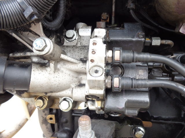 MAN High pressure fuel pump 51111037799 (WORLDWIDE DELIVERY) BOSCH - Bomba de combustivel para Camião: foto 1 MAN High pressure fuel pump 51111037799 (WORLDWIDE DELIVERY) BOSCH - Bomba de combustivel para Camião: foto 1