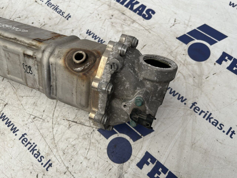 MAN TGX - Sistema de escape para Camião: foto 3 MAN TGX - Sistema de escape para Camião: foto 3