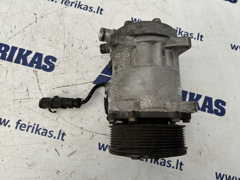 MAN TGX - Compressor de ar condicionado para Camião: foto 2 MAN TGX - Compressor de ar condicionado para Camião: foto 2