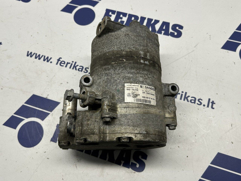 Mercedes-Benz Actros MP5 - Compressor de ar condicionado para Camião: foto 1 Mercedes-Benz Actros MP5 - Compressor de ar condicionado para Camião: foto 1