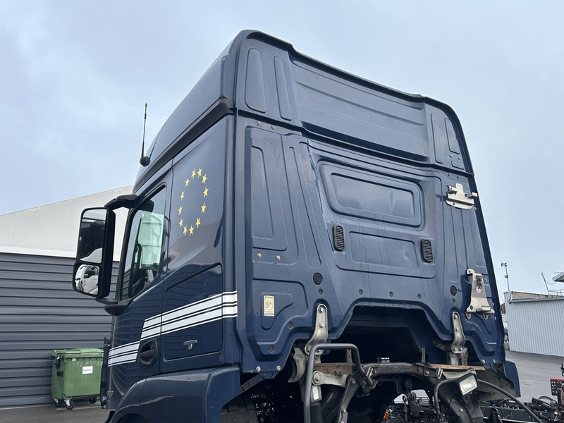 Mercedes-Benz L-cab, StreamSpace 2.30m., tunnel 320mm - Cabine e interior para Camião: foto 4 Mercedes-Benz L-cab, StreamSpace 2.30m., tunnel 320mm - Cabine e interior para Camião: foto 4