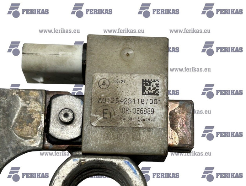 Mercedes-Benz battery sensor - Sensor para Camião: foto 4 Mercedes-Benz battery sensor - Sensor para Camião: foto 4