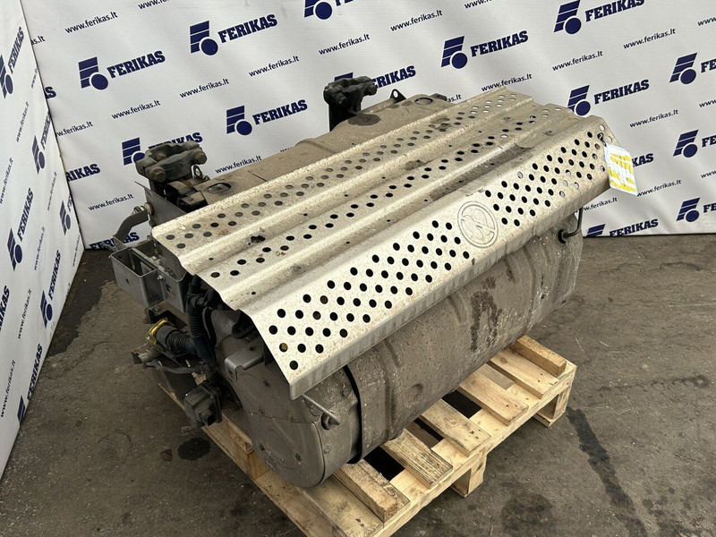Mercedes-Benz exhaust catalyst, silencer - Silenciador para Camião: foto 2 Mercedes-Benz exhaust catalyst, silencer - Silenciador para Camião: foto 2