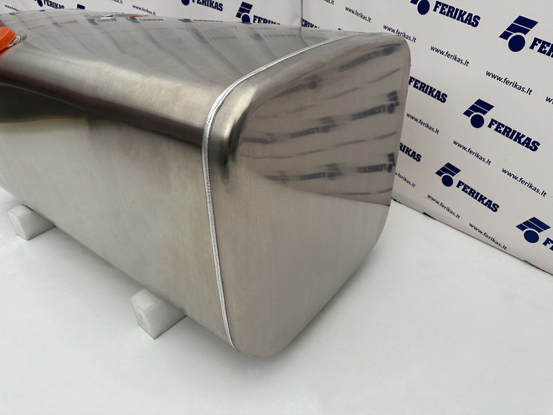 Scania New aluminum fuel tank 600L - Tanque de combustível para Camião: foto 2 Scania New aluminum fuel tank 600L - Tanque de combustível para Camião: foto 2