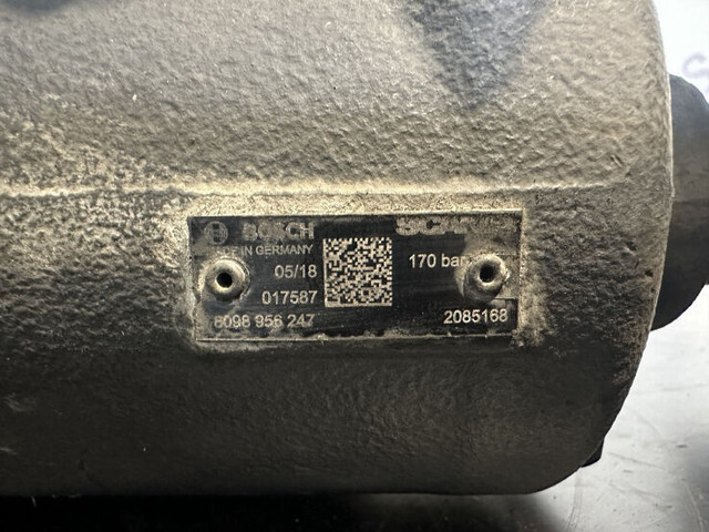 Scania power steering gear - Coluna de direcção para Camião: foto 4 Scania power steering gear - Coluna de direcção para Camião: foto 4