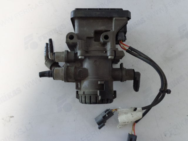 Volvo KNORR-BREMSE KNORR-BREMSE - Válvula para Camião: foto 2 Volvo KNORR-BREMSE KNORR-BREMSE - Válvula para Camião: foto 2