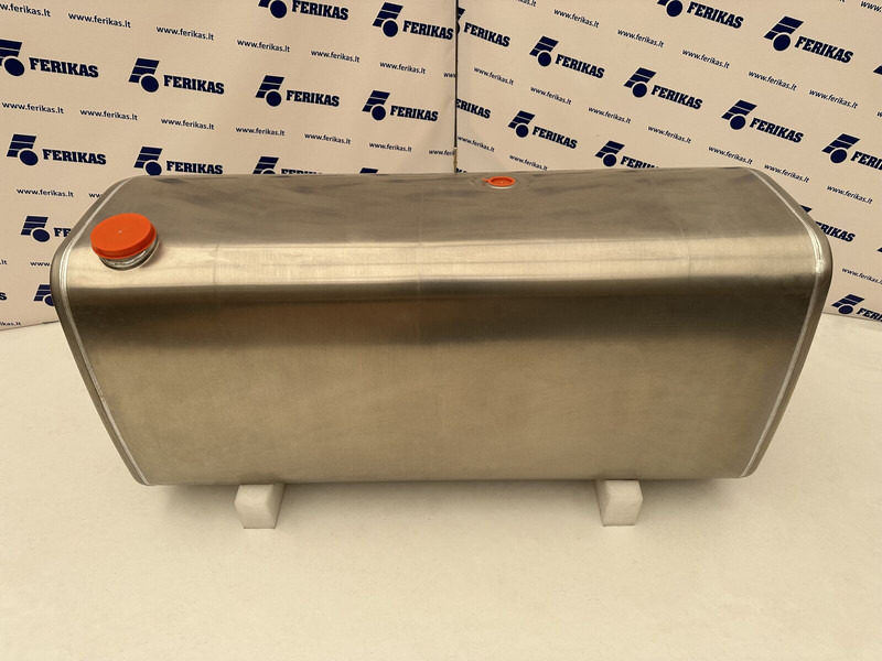 Volvo New aluminum fuel tank 610L - Tanque de combustível para Camião: foto 1 Volvo New aluminum fuel tank 610L - Tanque de combustível para Camião: foto 1