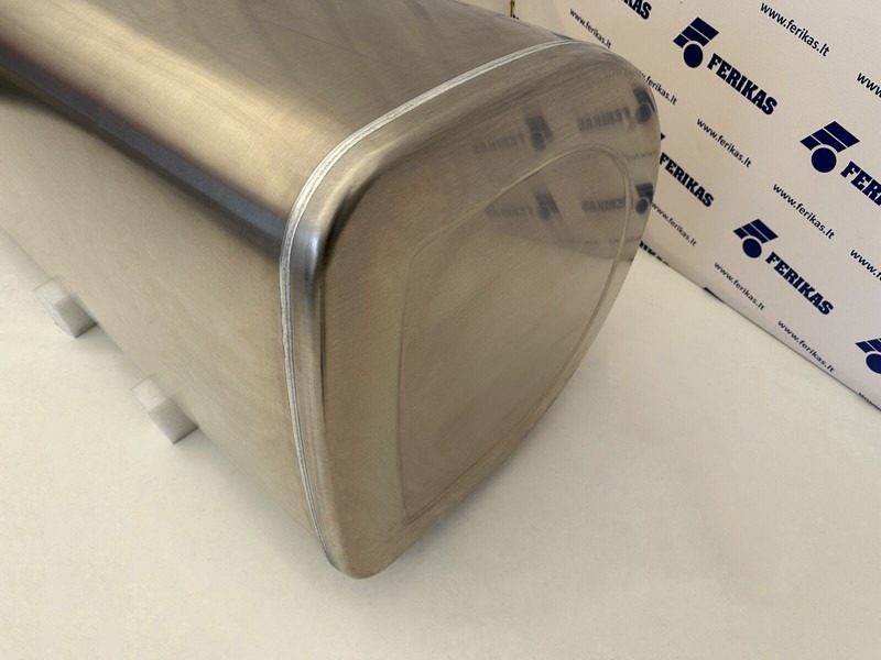 Volvo New aluminum fuel tank 650L - Tanque de combustível para Camião: foto 3 Volvo New aluminum fuel tank 650L - Tanque de combustível para Camião: foto 3