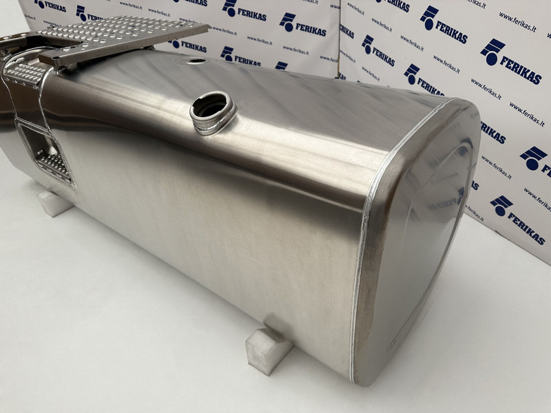 Volvo New aluminum fuel tank 870L - Tanque de combustível para Camião: foto 2 Volvo New aluminum fuel tank 870L - Tanque de combustível para Camião: foto 2