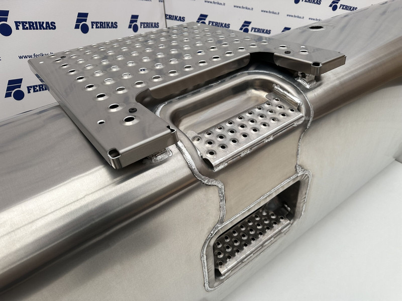 Volvo New aluminum fuel tank 870L - Tanque de combustível para Camião: foto 5 Volvo New aluminum fuel tank 870L - Tanque de combustível para Camião: foto 5