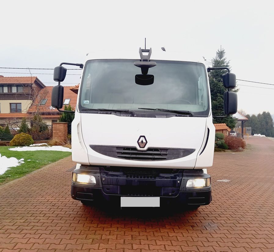 Renault MIDLUM 220 DXI EURO 5 ASENIZACJA 7000 LITRÓW ASENIZACYJNY BECZKA - Camião cisterna: foto 4 Renault MIDLUM 220 DXI EURO 5 ASENIZACJA 7000 LITRÓW ASENIZACYJNY BECZKA - Camião cisterna: foto 4