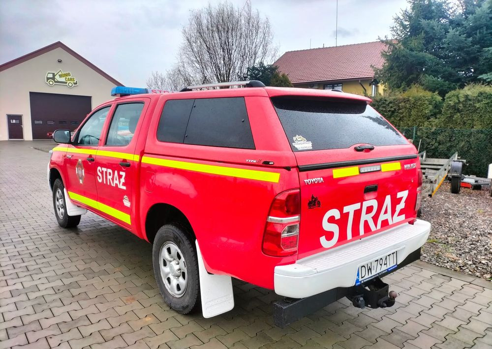 Toyota Hilux 2.5D 4x4, straż, strażacki, pożarniczy - Pick-up: foto 4 Toyota Hilux 2.5D 4x4, straż, strażacki, pożarniczy - Pick-up: foto 4