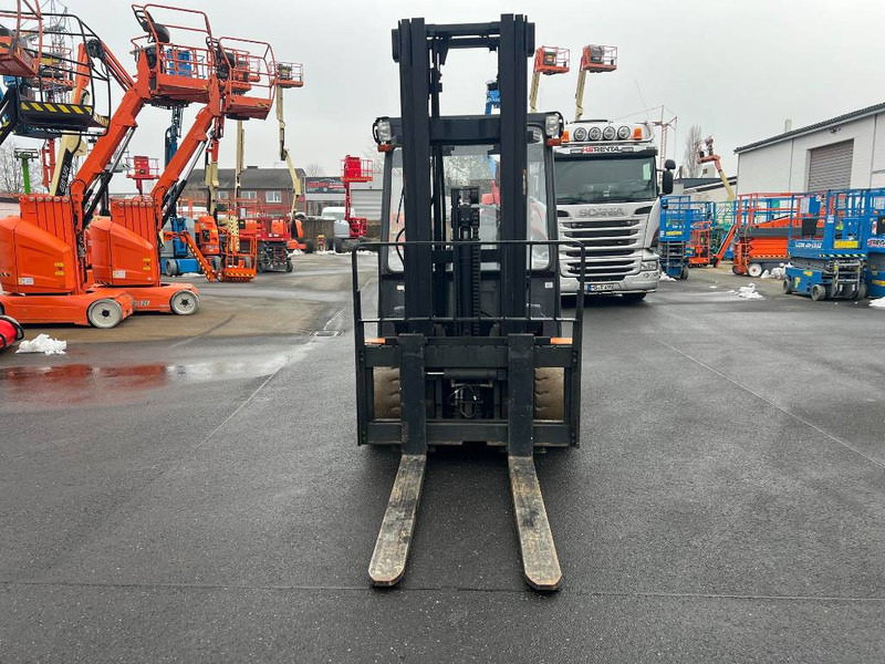 Doosan B50X5 5T 6m Triplex non-marking (1841) - Empilhador elétrico: foto 4 Doosan B50X5 5T 6m Triplex non-marking (1841) - Empilhador elétrico: foto 4