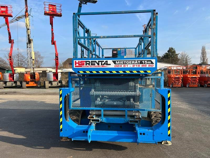 Genie GS4390 RT diesel 4x4 15m (1541) - Plataforma de Tijera/ Plataforma de tesoura: foto 4 Genie GS4390 RT diesel 4x4 15m (1541) - Plataforma de Tijera/ Plataforma de tesoura: foto 4