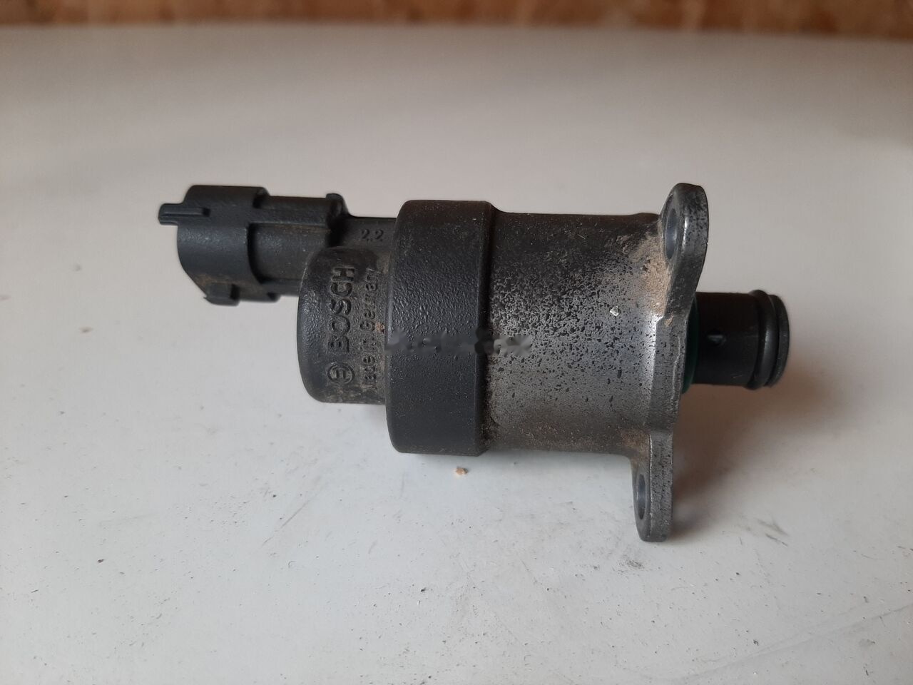 Klapan davleniya toplivnoy sistemy Bosch 4992596 Bosch - Sistema de combustível para Ônibus: foto 2 Klapan davleniya toplivnoy sistemy Bosch 4992596 Bosch - Sistema de combustível para Ônibus: foto 2