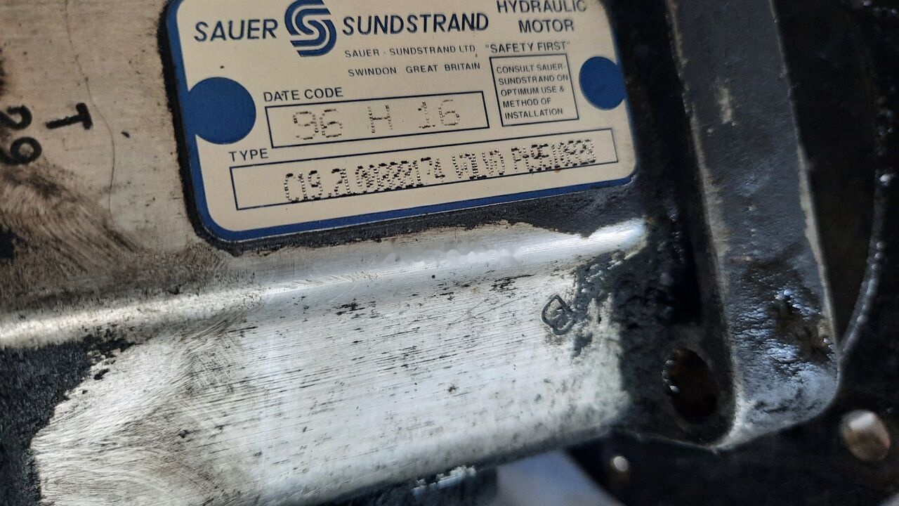 MAN BOSCH /SAUER - Radiador para Ônibus: foto 1 MAN BOSCH /SAUER - Radiador para Ônibus: foto 1