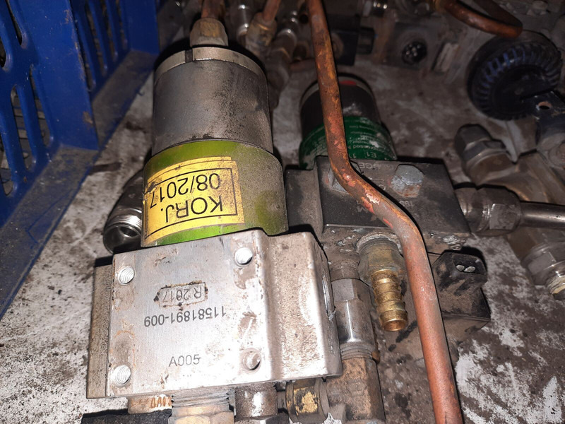 MAN E51.13111-6036 газовый редуктор - Sistema de combustível: foto 2 MAN E51.13111-6036 газовый редуктор - Sistema de combustível: foto 2