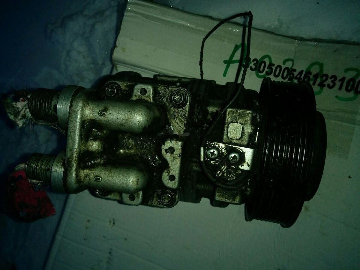 Mercedes-Benz 906 HFC 134A. FK40. FK-30. FK50 Mercedes-Benz o906 - Compressor de ar condicionado para Ônibus: foto 1 Mercedes-Benz 906 HFC 134A. FK40. FK-30. FK50 Mercedes-Benz o906 - Compressor de ar condicionado para Ônibus: foto 1