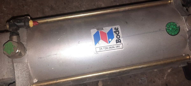 Scania механизм закрытия дверей - Porta e peças: foto 1 Scania механизм закрытия дверей - Porta e peças: foto 1