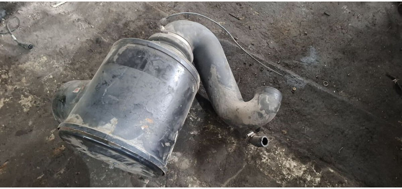 Volvo B12 - Sistema de admissão de ar: foto 3 Volvo B12 - Sistema de admissão de ar: foto 3