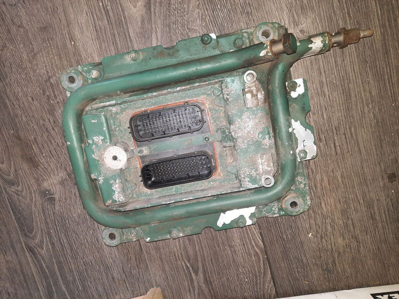 Volvo D12 D7C D9 - Centralina electrónica: foto 3 Volvo D12 D7C D9 - Centralina electrónica: foto 3