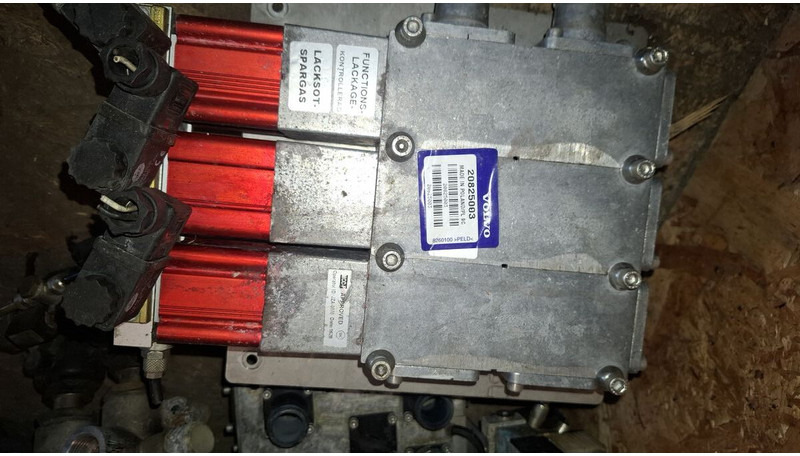 Volvo электроклапан отопления UWE Viking X3M-2 - Válvula: foto 2 Volvo электроклапан отопления UWE Viking X3M-2 - Válvula: foto 2