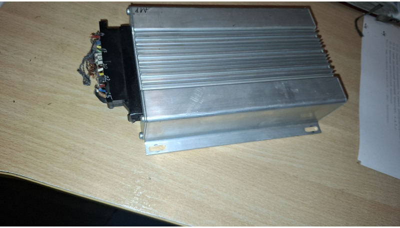 Volvo предохранительные платы Ивеко - Painel de instrumentos: foto 3 Volvo предохранительные платы Ивеко - Painel de instrumentos: foto 3