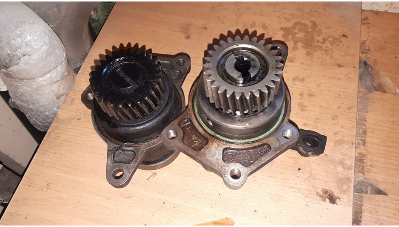 Volvo привода шкивов ремней и топливного насоса - Cambota: foto 4 Volvo привода шкивов ремней и топливного насоса - Cambota: foto 4