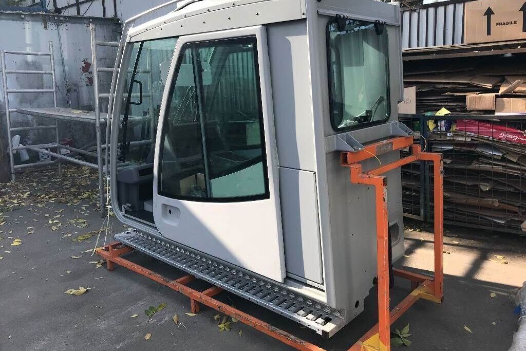 New TADANO FAUN ATF superstructure cab for TADANO FAUN ATF mobile crane - Cabine para Grua móvel: foto 2 New TADANO FAUN ATF superstructure cab for TADANO FAUN ATF mobile crane - Cabine para Grua móvel: foto 2