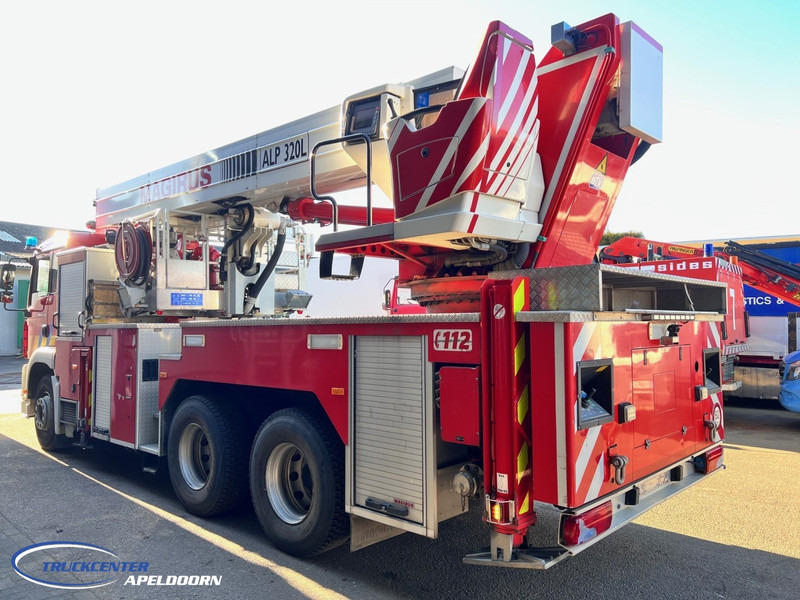 MAN TGA 26.350 Magirus ALP 320L = 32 meter, Waterpump, 6x4, Steel springs - Camião: foto 5 MAN TGA 26.350 Magirus ALP 320L = 32 meter, Waterpump, 6x4, Steel springs - Camião: foto 5