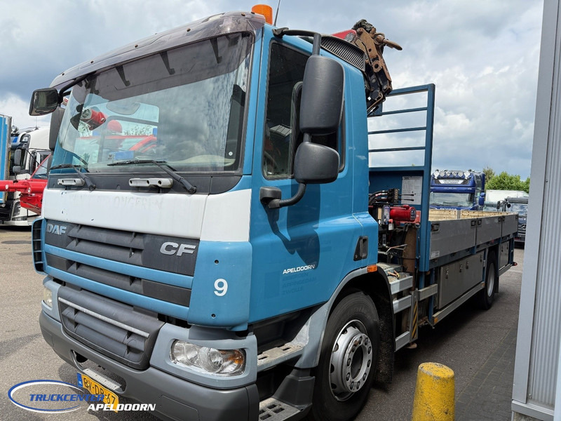 DAF CF 75.310 Manuel, Steel springs, HMF 1560 K3 - Camião de caixa aberta/ Plataforma, Camião grua: foto 3 DAF CF 75.310 Manuel, Steel springs, HMF 1560 K3 - Camião de caixa aberta/ Plataforma, Camião grua: foto 3