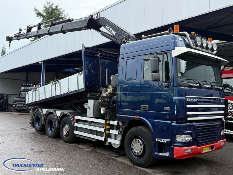 DAF XF 95.430 HIAB 330-5, 8x2 - Camião de caixa aberta/ Plataforma, Camião grua: foto 1 DAF XF 95.430 HIAB 330-5, 8x2 - Camião de caixa aberta/ Plataforma, Camião grua: foto 1