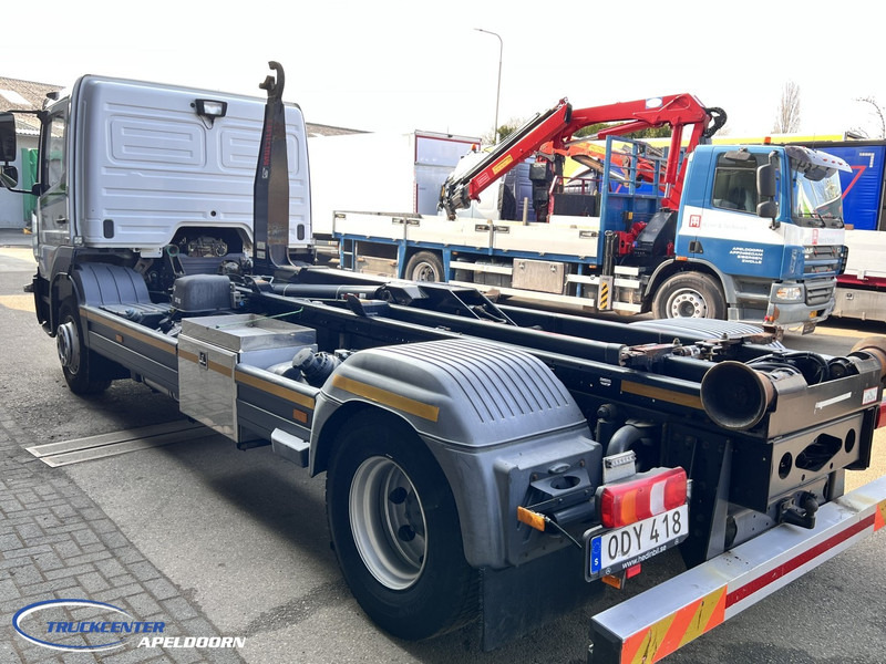 Mercedes-Benz Atego 1527 Manuel, Euro 6, HIAB 10 Tons - Camião polibenne: foto 4 Mercedes-Benz Atego 1527 Manuel, Euro 6, HIAB 10 Tons - Camião polibenne: foto 4