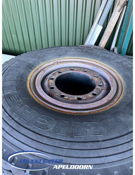 Michelin 385/95 R 20 385/95 R 20 - Pneu: foto 2 Michelin 385/95 R 20 385/95 R 20 - Pneu: foto 2
