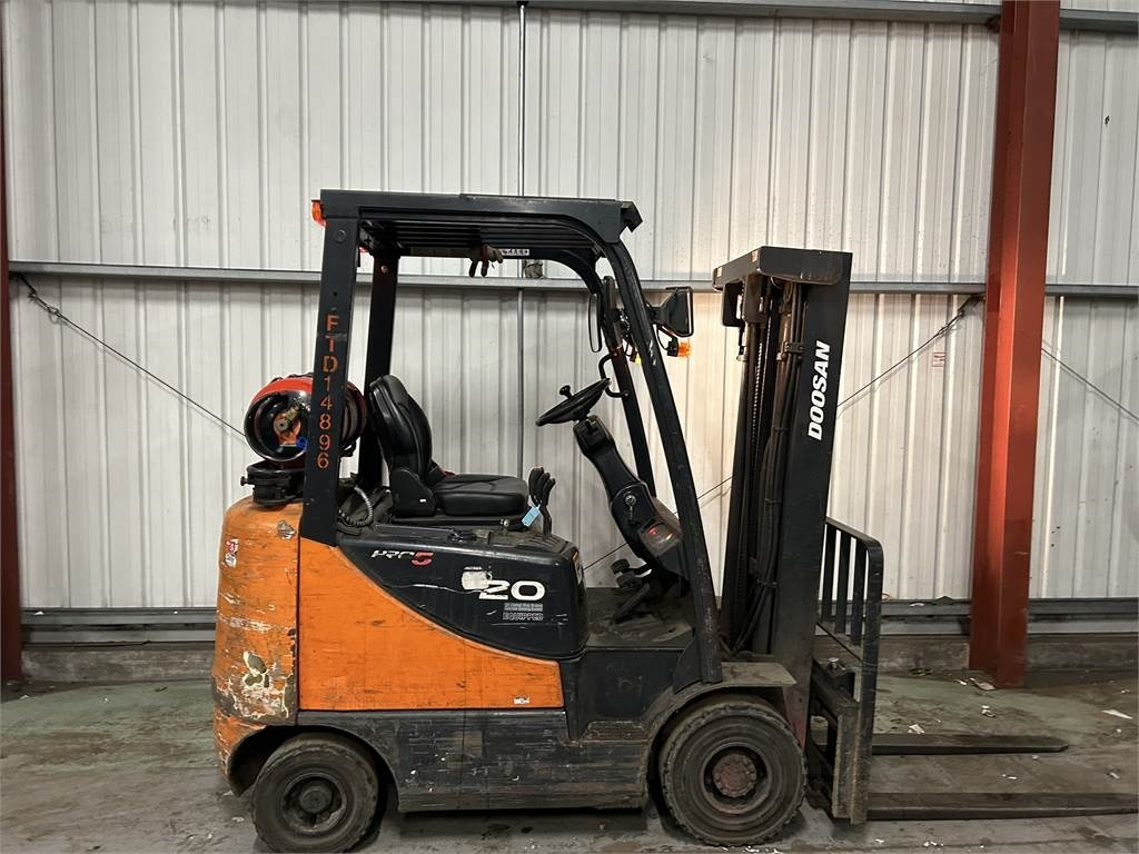 Doosan G20SC-5 - Empilhador a gás: foto 5 Doosan G20SC-5 - Empilhador a gás: foto 5