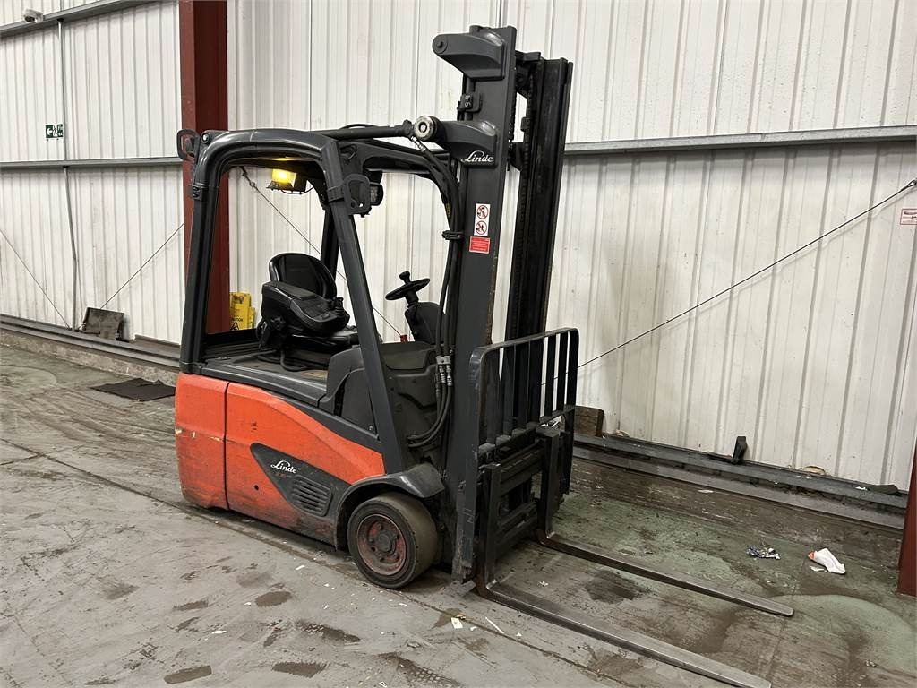 Linde E16C-02 - Empilhador elétrico: foto 4 Linde E16C-02 - Empilhador elétrico: foto 4