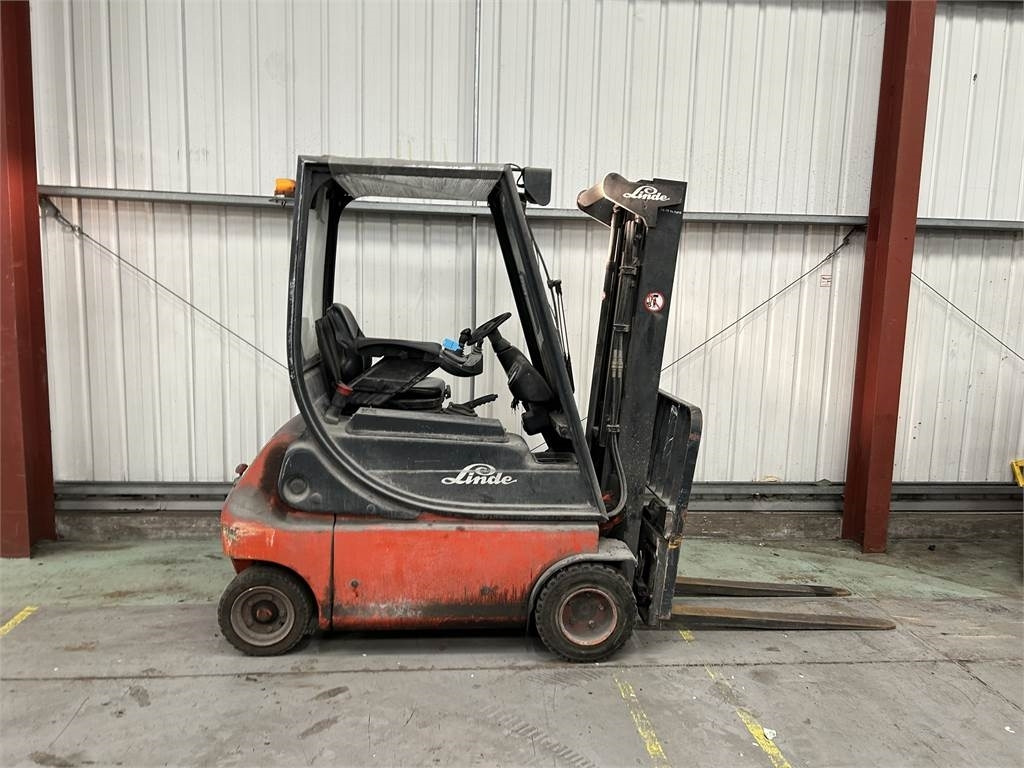 Linde E18P-02  - Empilhador elétrico: foto 5 Linde E18P-02  - Empilhador elétrico: foto 5