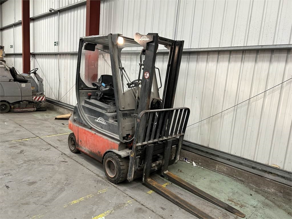 Linde E18P-02  - Empilhador elétrico: foto 4 Linde E18P-02  - Empilhador elétrico: foto 4