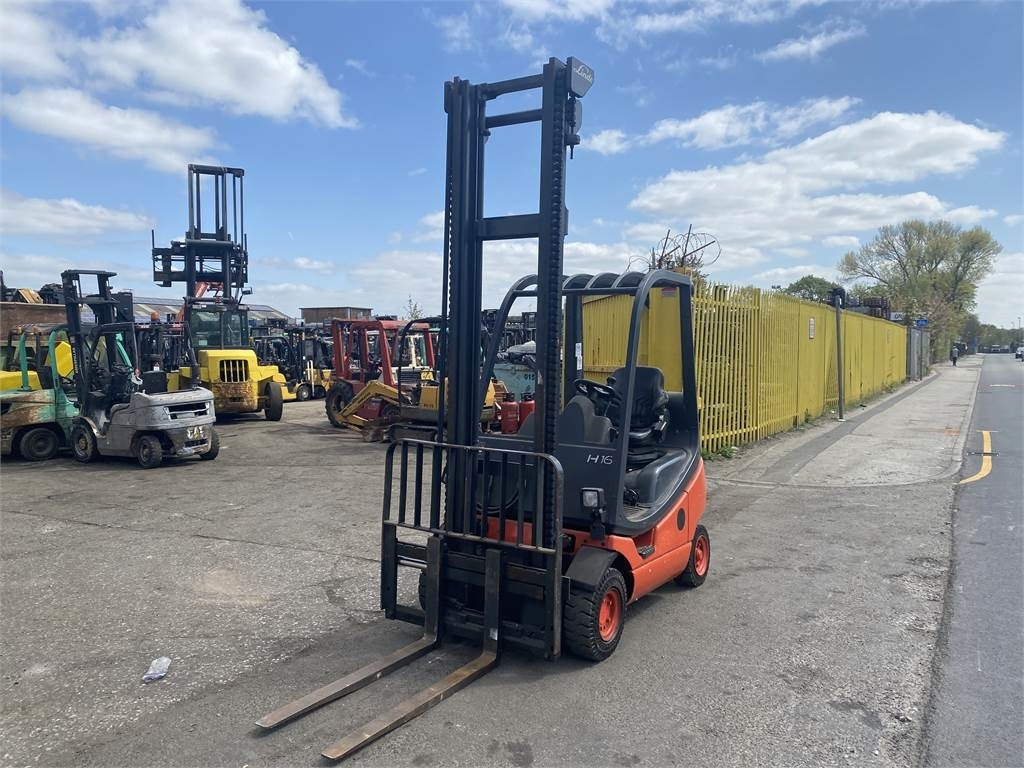Linde H16T-03 - Empilhador a gás: foto 2 Linde H16T-03 - Empilhador a gás: foto 2