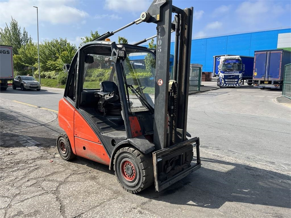 Linde H30D - Empilhador a diesel: foto 3 Linde H30D - Empilhador a diesel: foto 3