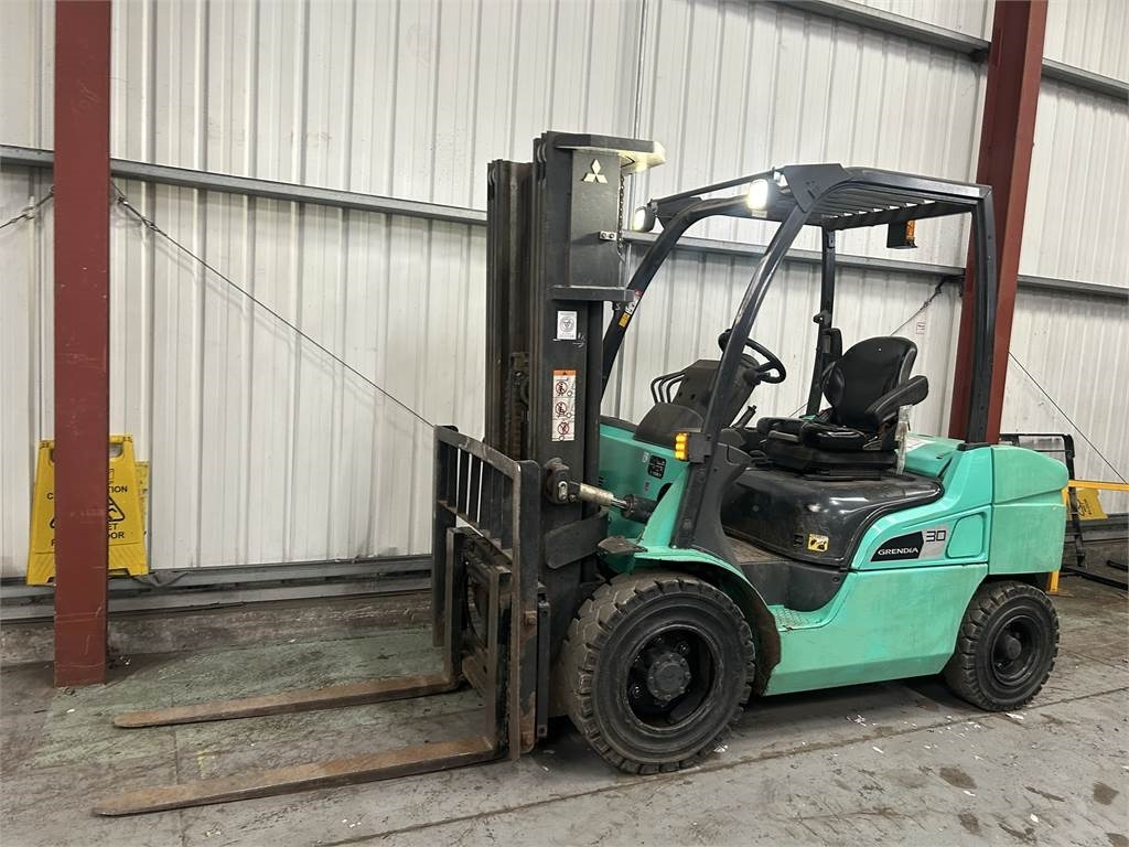 Mitsubishi FD30NT  - Empilhador a diesel: foto 2 Mitsubishi FD30NT  - Empilhador a diesel: foto 2