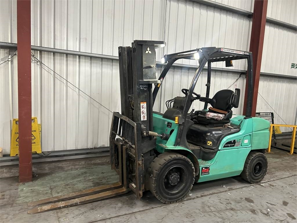 Mitsubishi FD30NT  - Empilhador a diesel: foto 2 Mitsubishi FD30NT  - Empilhador a diesel: foto 2