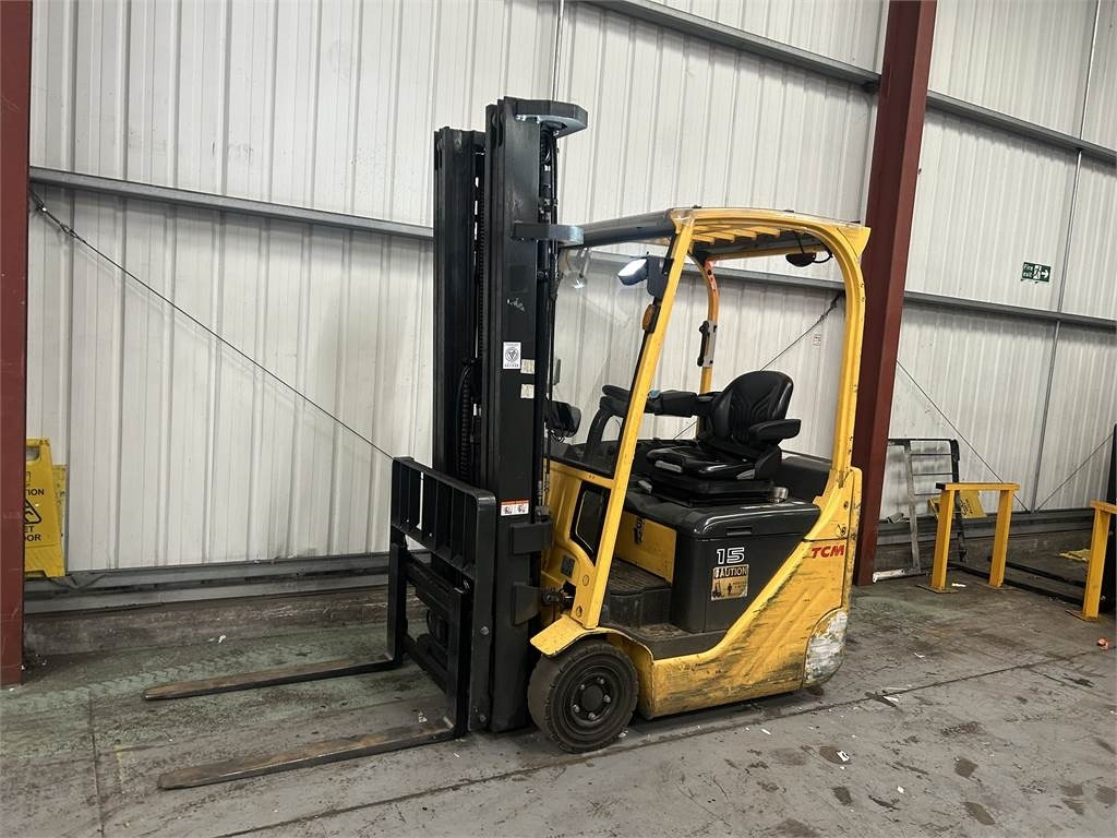 TCM AS2N1L1Q - Empilhador elétrico: foto 2 TCM AS2N1L1Q - Empilhador elétrico: foto 2